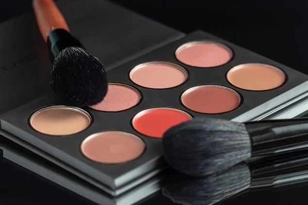 wholesale cosmetic accessories